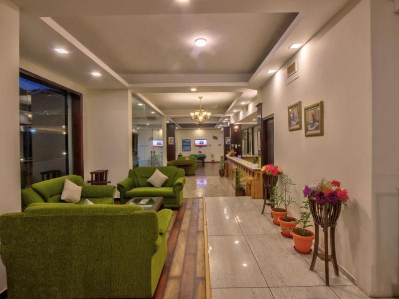 The Katoch Grand Resort 마날리 외부 사진