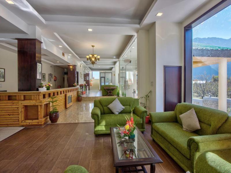 The Katoch Grand Resort 마날리 외부 사진